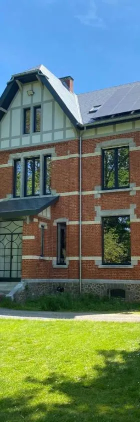 Villa Confiturerie，位于Braives的酒店