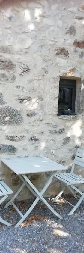 Gîte à la campagne，位于Laborel的酒店
