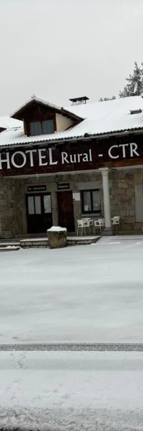 ALTOGREDOS Hotel Rural y apartamentos turísticos，位于霍约斯德尔埃斯皮诺的酒店