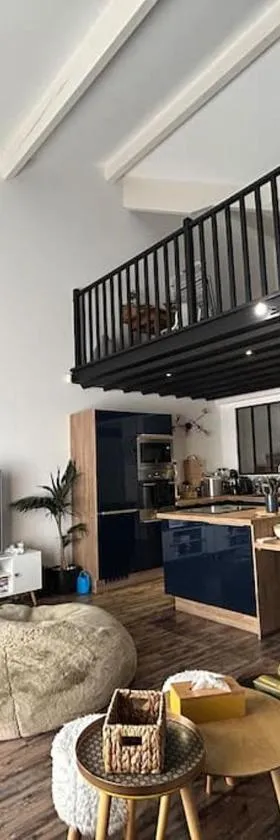 Magnifique Duplex à proximité Aix en Provence，位于埃吉莱的酒店