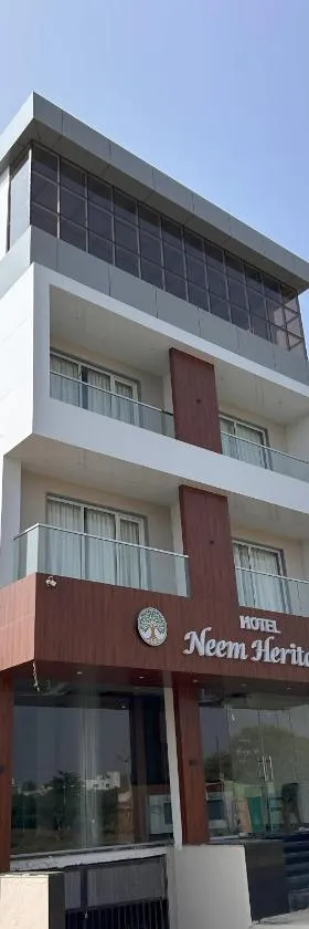 Hotel Neem Heritage，位于舍地的酒店