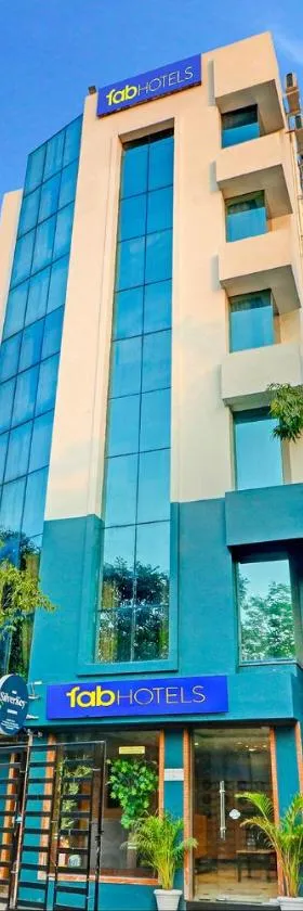 FabHotel Azure Sky - Nr Ruby Hospital，位于加尔各答的酒店