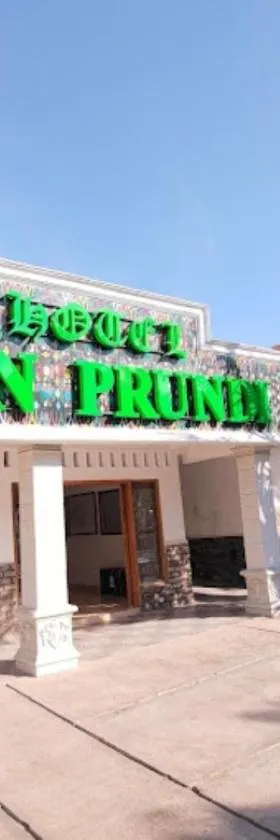 普伦迪绿色酒店，位于纳闽巴霍的酒店