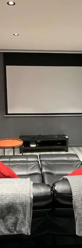 Suite CinéRoom à 25 min de Paris，位于弗朗孔维勒的酒店