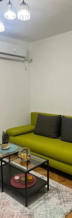 Aurora Apartmani Indjija，位于Inđija的酒店