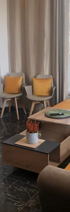 Brand new renovated apartment by the stadium，位于阿瑞达伊亚的酒店