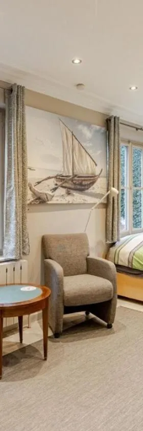 Cosy Studio close to Bruxelles South Charleroi Airport，位于Courcelles的酒店