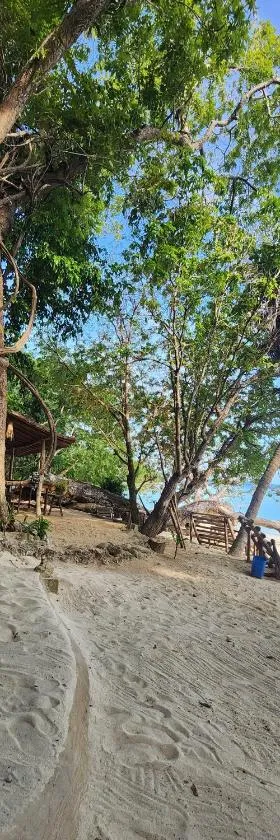 Bice Hostel Darocotan，位于爱妮岛的酒店
