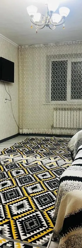 Ахметова 10，位于阿拉木图的酒店