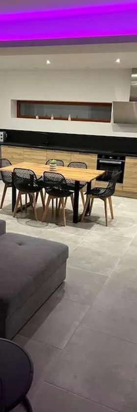 Appartement Le Belarya，位于万泽内姆的酒店