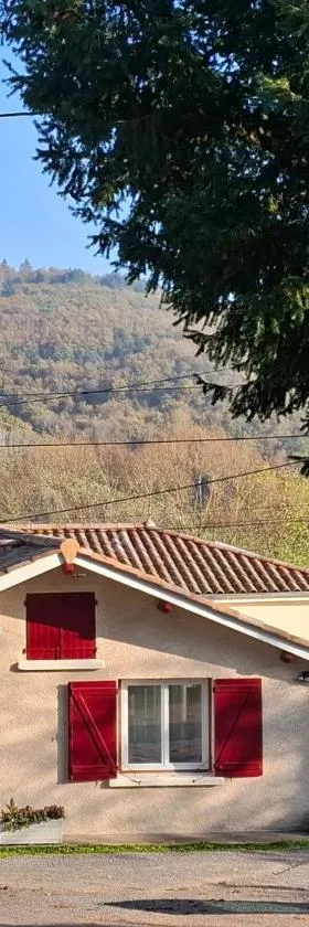 Au Gite des Champs，位于Lamure-sur-Azergues的酒店