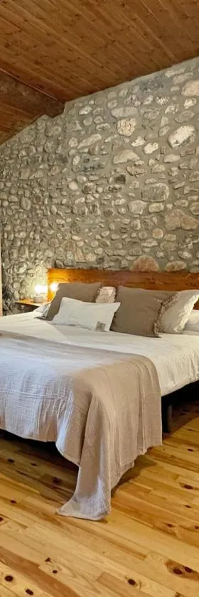 Hotel Cal Rei de Talló，位于贝尔维尔德赛当亚的酒店