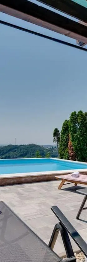 Enchanting View，位于Nespeš的酒店