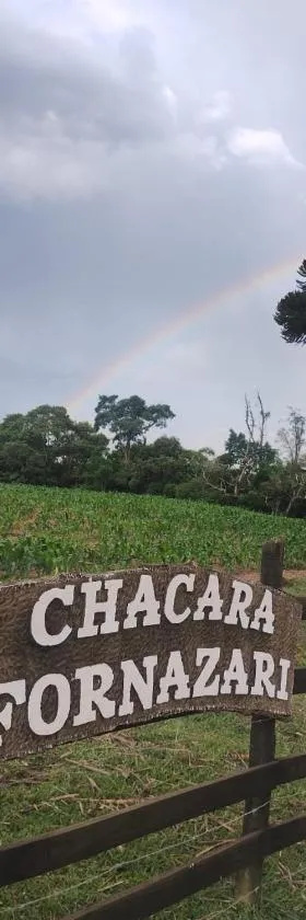 Chácara Fornazari，位于伊拉蒂的酒店