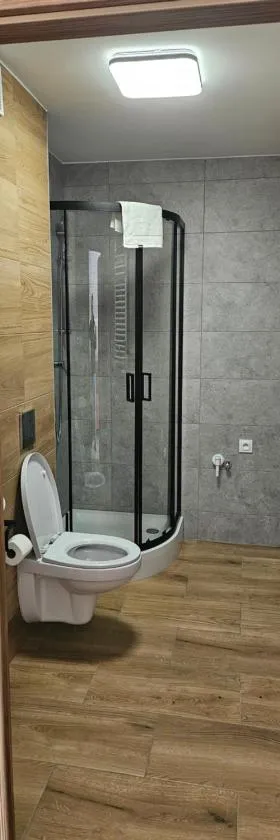 Apartamenty i Pokoje Koleczkowo，位于Koleczkowo的酒店