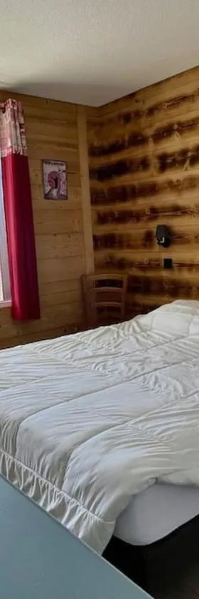 Appartement PIED DES PISTES-2 chambres-7pers-Alpe d'Huez-Les Bergers，位于于埃的酒店