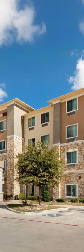 Best Western Plus Buda Austin Inn & Suites，位于布达的酒店