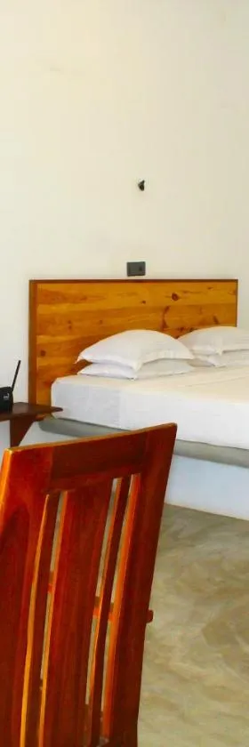 CPS Lihini Beach Hotel，位于因都鲁瓦的酒店