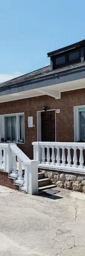 Casa en el centro de Bezana，位于圣克鲁斯德韦萨纳的酒店