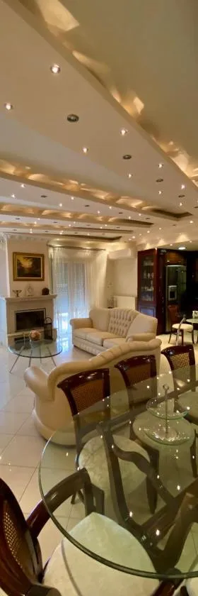 LaBelle Elite House in Aridaia,Lutra Pozar，位于阿瑞达伊亚的酒店