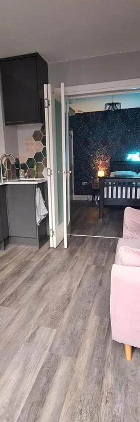 Boutique Annexe Close To Norwich City & Airport，位于霍舍姆圣斐德的酒店