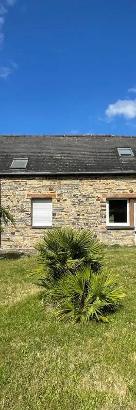 Maison familiale domaine val Léose，位于Grand-Fougeray的酒店