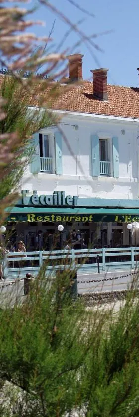 Hôtel L'Ecailler，位于拉康提内勒的酒店