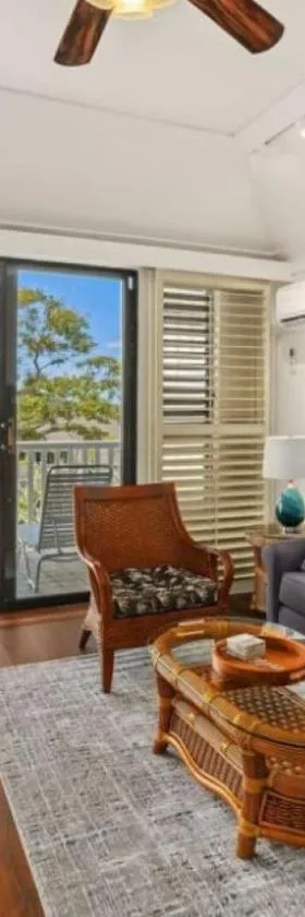 New remodeled Kiahuna Paradise condo，位于科洛阿的酒店