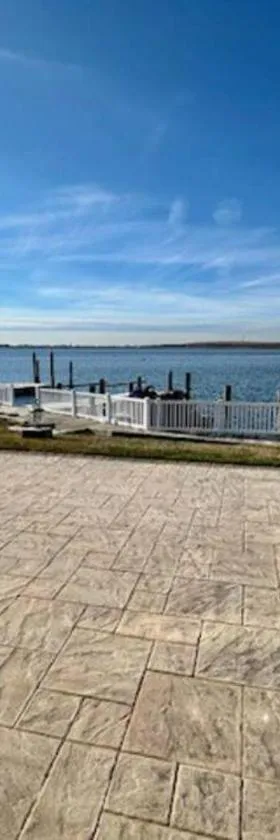 Me-Skye waterfront retreat，位于Baldwin的酒店