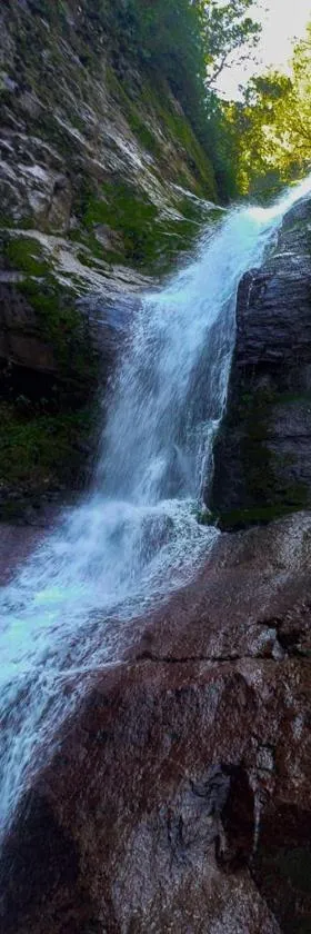Cabana na Montanha com vista para Cascata SãoJudas，位于Riozinho的酒店