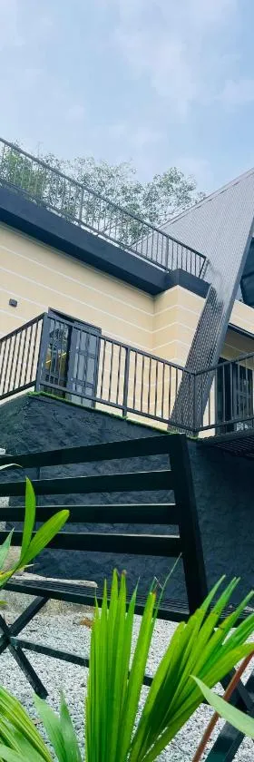 Zerahs Villa - Independent Villa, Athirappilly，位于阿西拉帕利的酒店