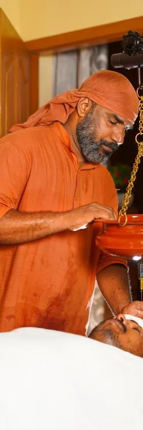 Namasthe Ayurveda and Yoga Retreat Cochin，位于尼杜巴塞莱的酒店