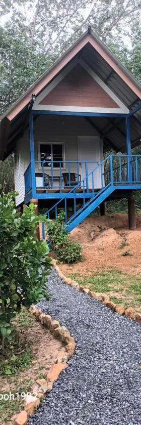 PhaluayCamping，位于Koh Phaluai的酒店