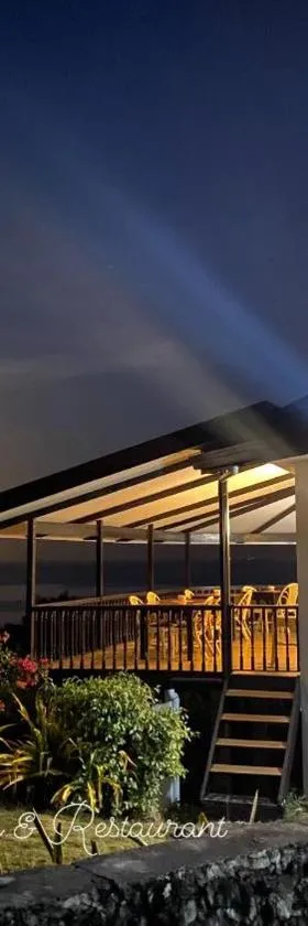 Seaview Moonrise Café，位于阿尔科伊的酒店