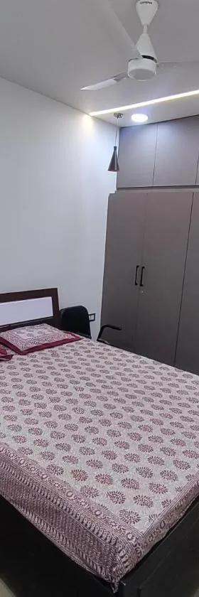 Om Nivas，位于普杰的酒店