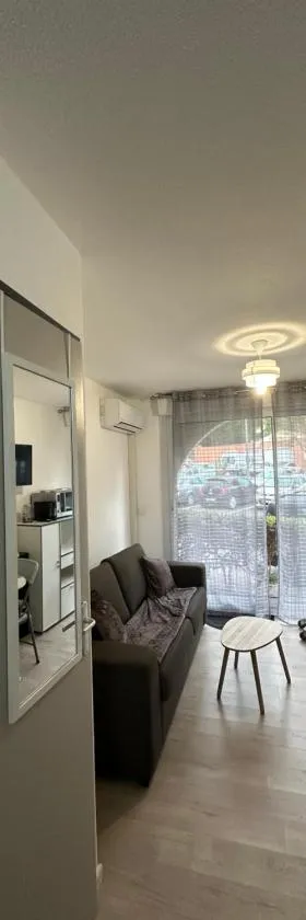 Studio en RDC, climatisé，位于拉马卢莱班的酒店