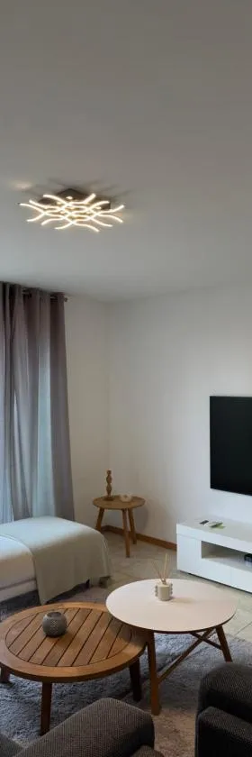Superbe maison avec vue imprenable sur le lac，位于韦尔苏瓦的酒店