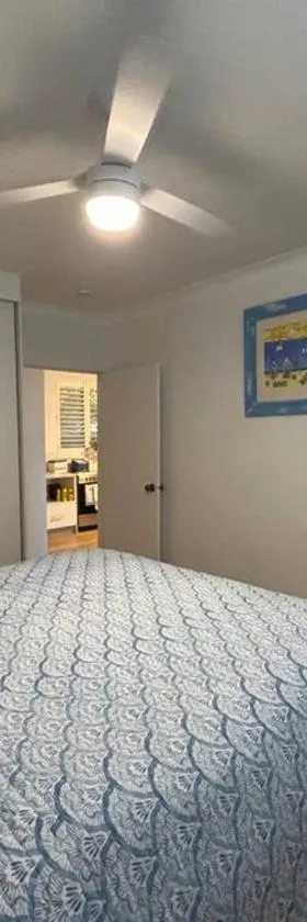 Tropical Ground-Floor Retreat Cairns，位于Cairns North的酒店
