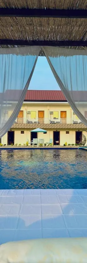 On Board Lifestyle Resort FREE MOTORBIKE，位于Bil-isan的酒店