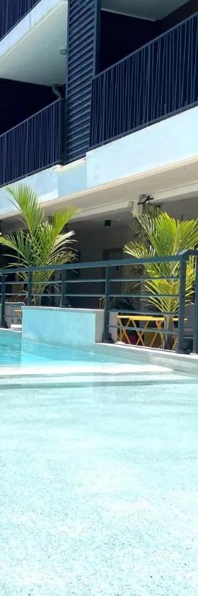 HÔTEL LE TERRE SAINTE，位于圣皮埃尔的酒店