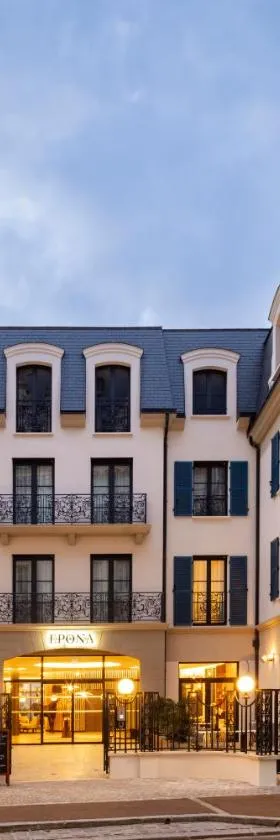 Epona Hôtel Sens，位于桑斯的酒店