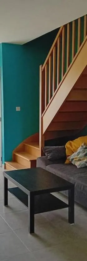 Logement dans la campagne nérisienne，位于内里莱班的酒店