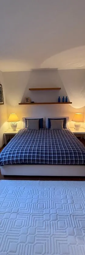 2 bedroom apt near Como lake，位于Morbio Inferiore的酒店