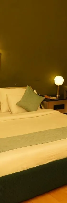 DNC Shevaroys Resorts & Spa，位于埃尔加德的酒店