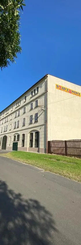Areál Chmelařství Úštěk，位于乌什捷克的酒店