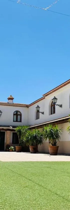Hotel Restaurante Paneque，位于特拉武科新镇的酒店