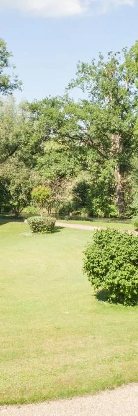 Domaine Labattut，位于Saint-Astier的酒店