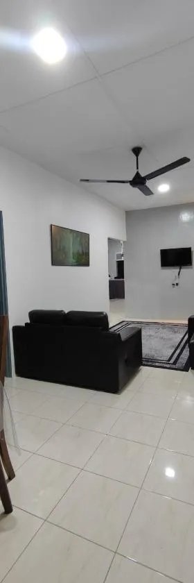 Homestay Atok Mus'lim Only，位于Jenjarum的酒店
