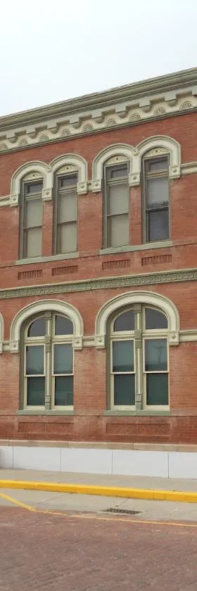 LandMark Inn at the Historic Bank of Oberlin，位于Oberlin的酒店