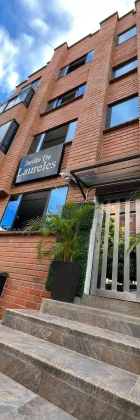 Hotel Jardin de Laureles Jeps，位于麦德林的酒店